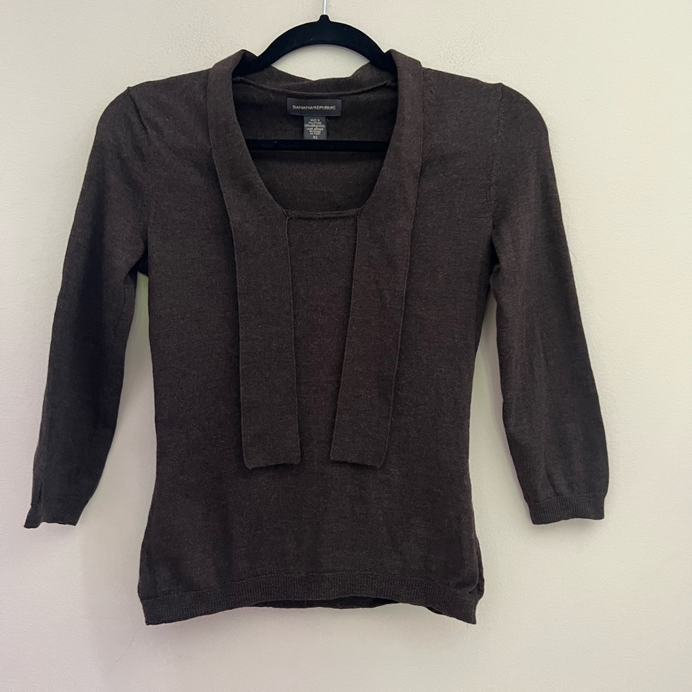 Banana Republic Brown Crew Neck Sweater